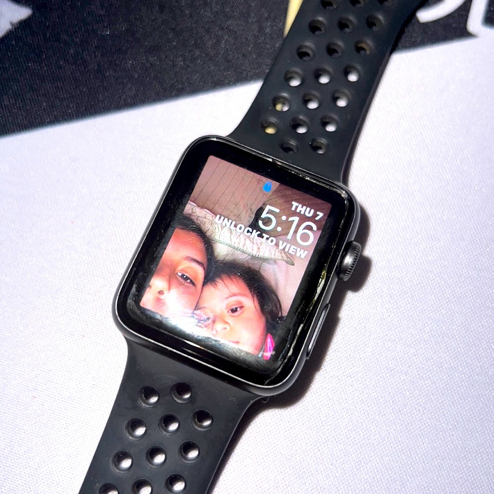 Apple Watch series 2 Nike 2.8GB